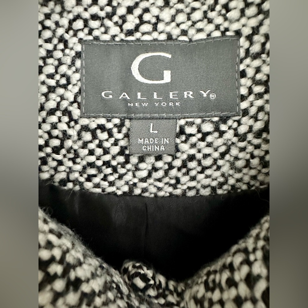 Gallery New York Belted Tweed Coat with Hood - Size L - Picture 3 of 10